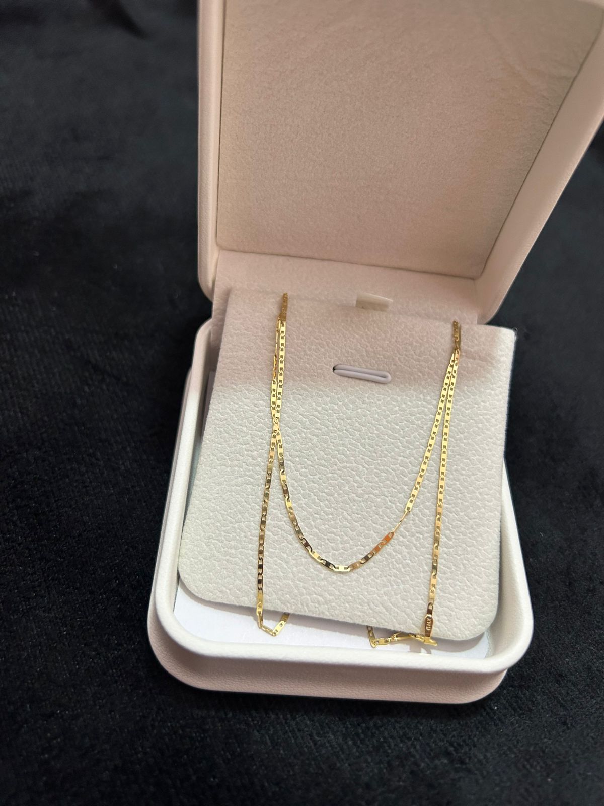 Cadena plana 18K